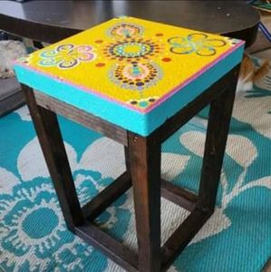 Patio end table/frog bundle